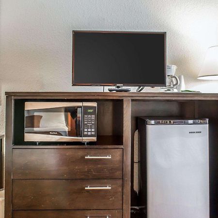Rodeway Inn & Suites Near Okoboji Lake Milford Ngoại thất bức ảnh
