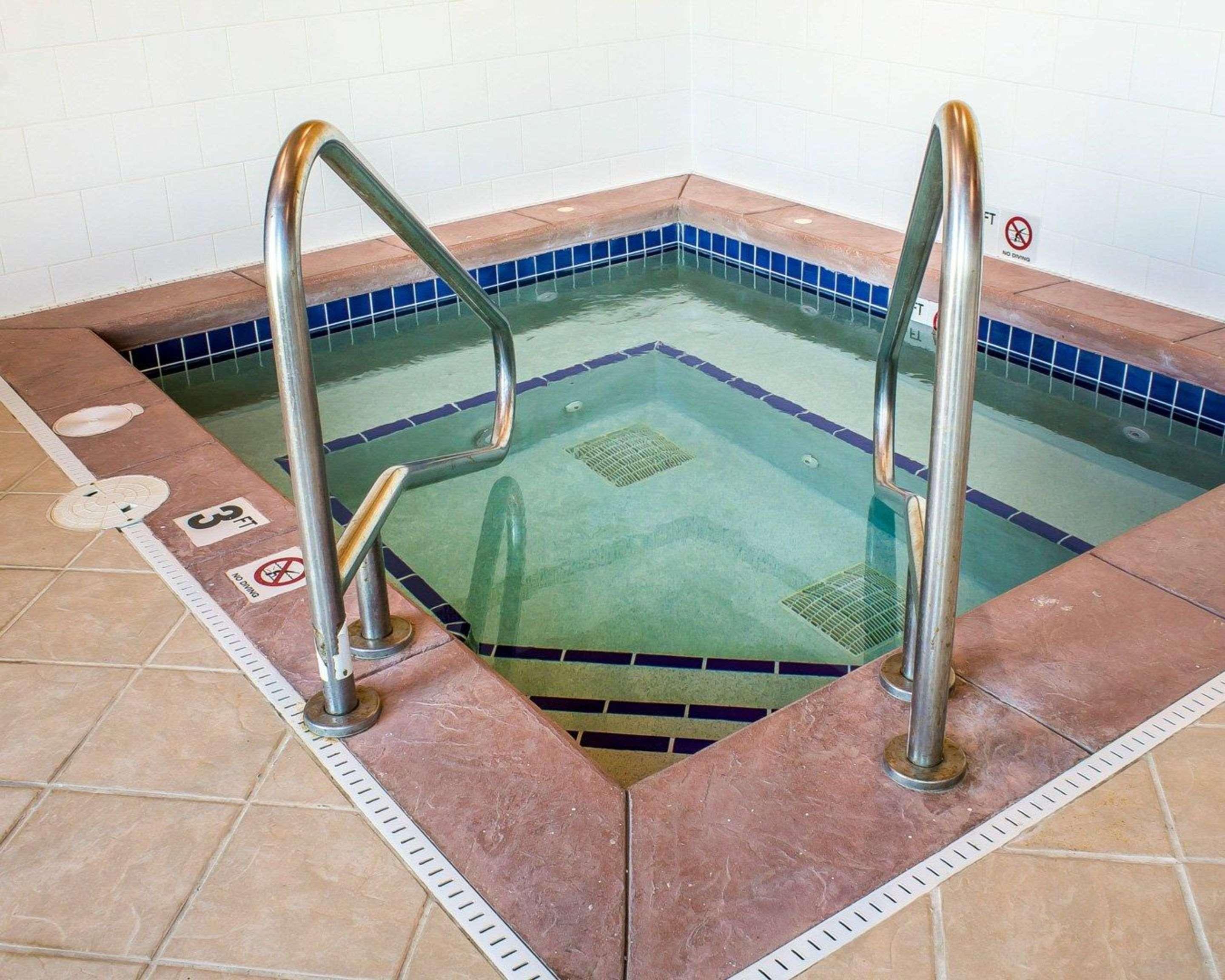 Rodeway Inn & Suites Near Okoboji Lake Milford Ngoại thất bức ảnh