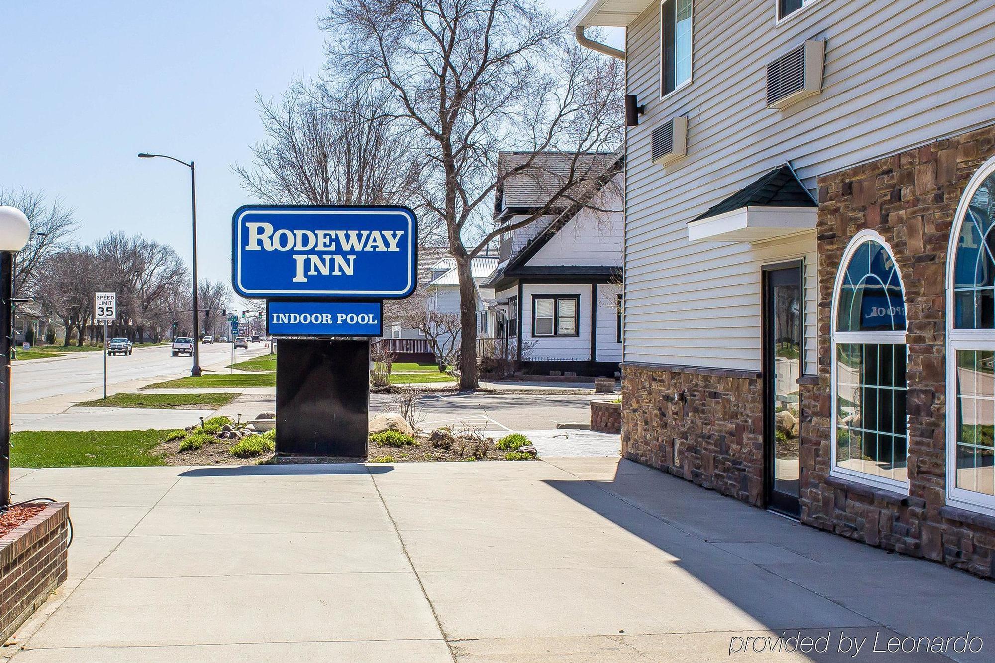 Rodeway Inn & Suites Near Okoboji Lake Milford Ngoại thất bức ảnh