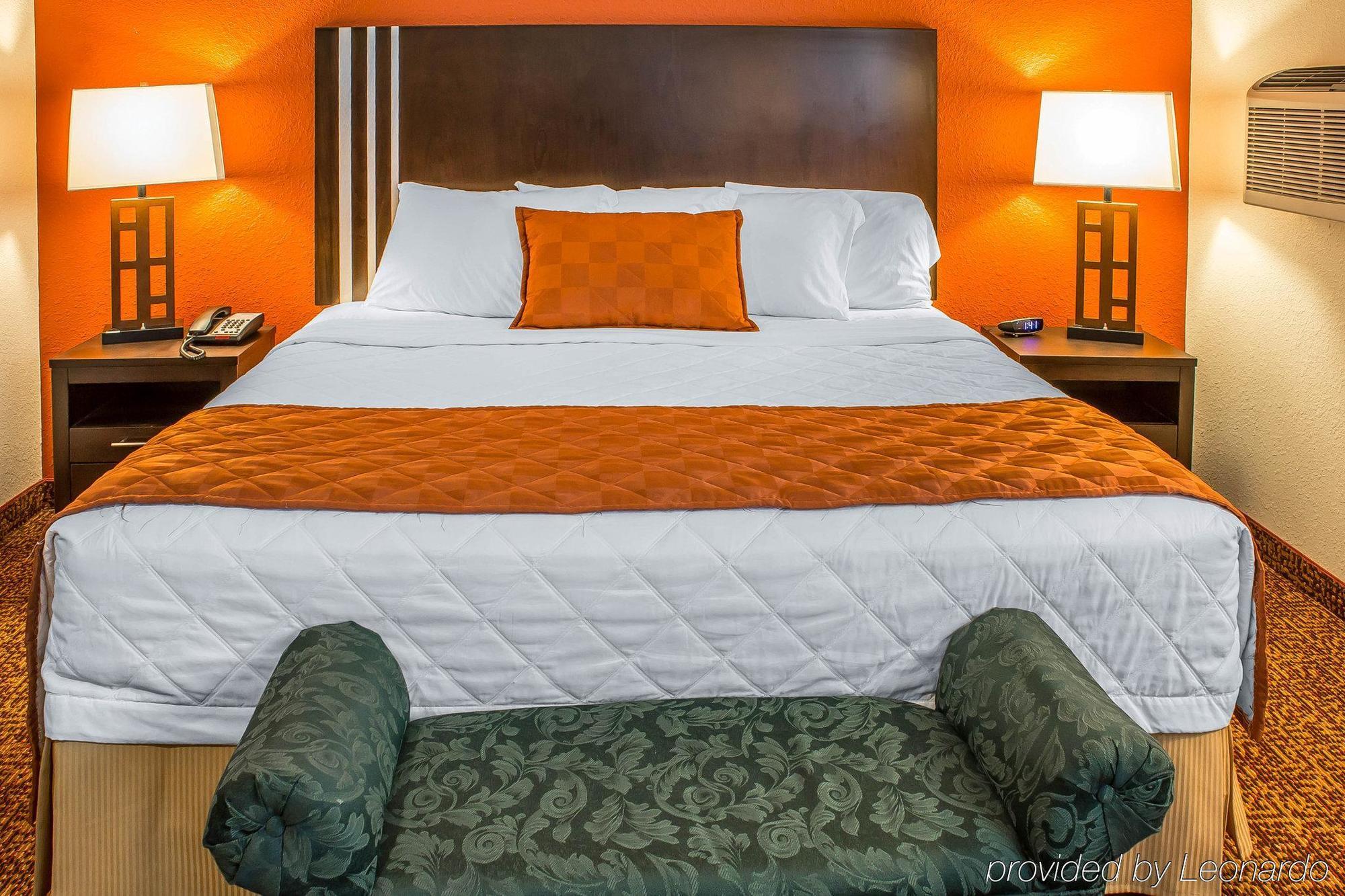 Rodeway Inn & Suites Near Okoboji Lake Milford Ngoại thất bức ảnh