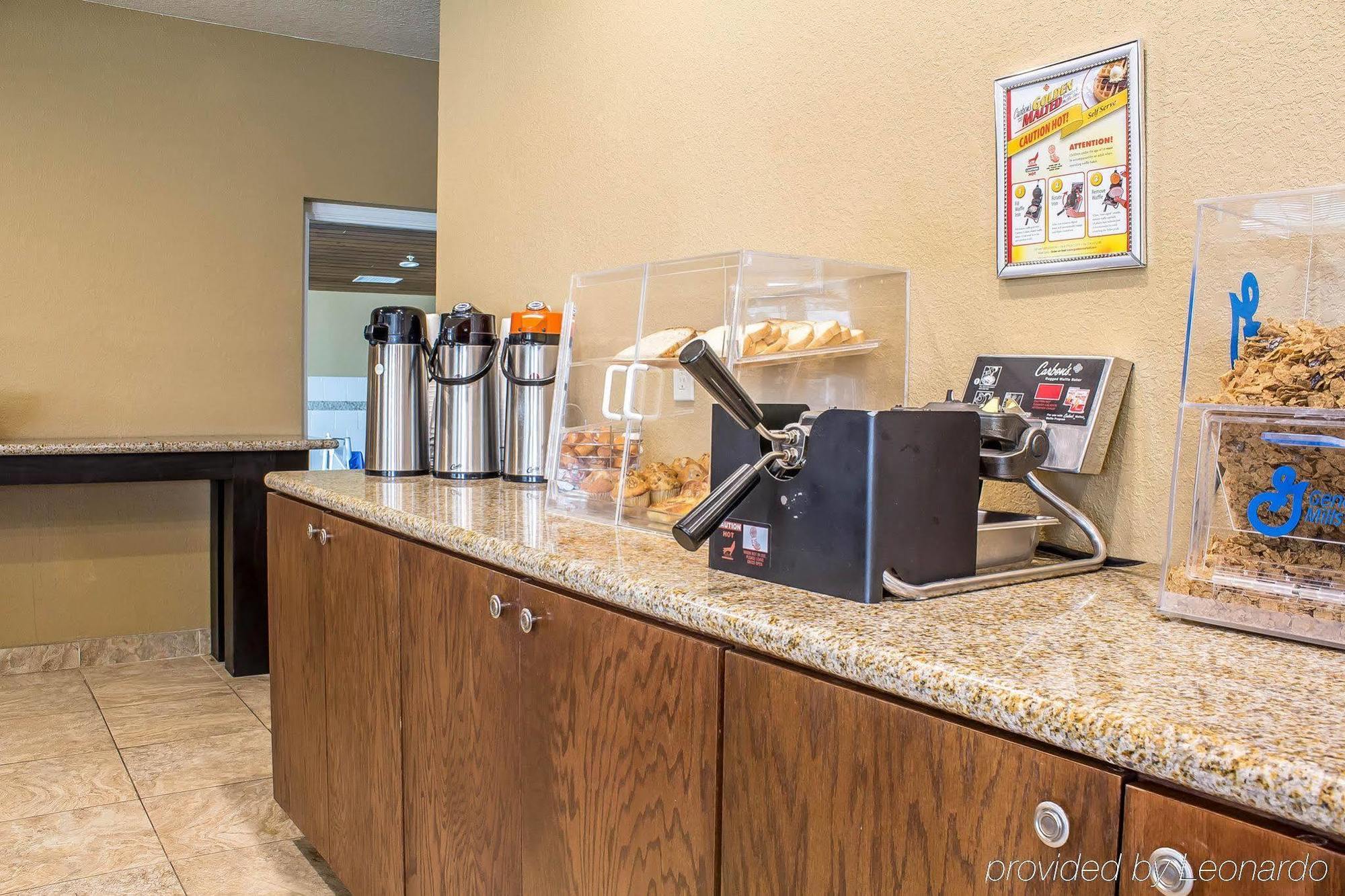 Rodeway Inn & Suites Near Okoboji Lake Milford Ngoại thất bức ảnh