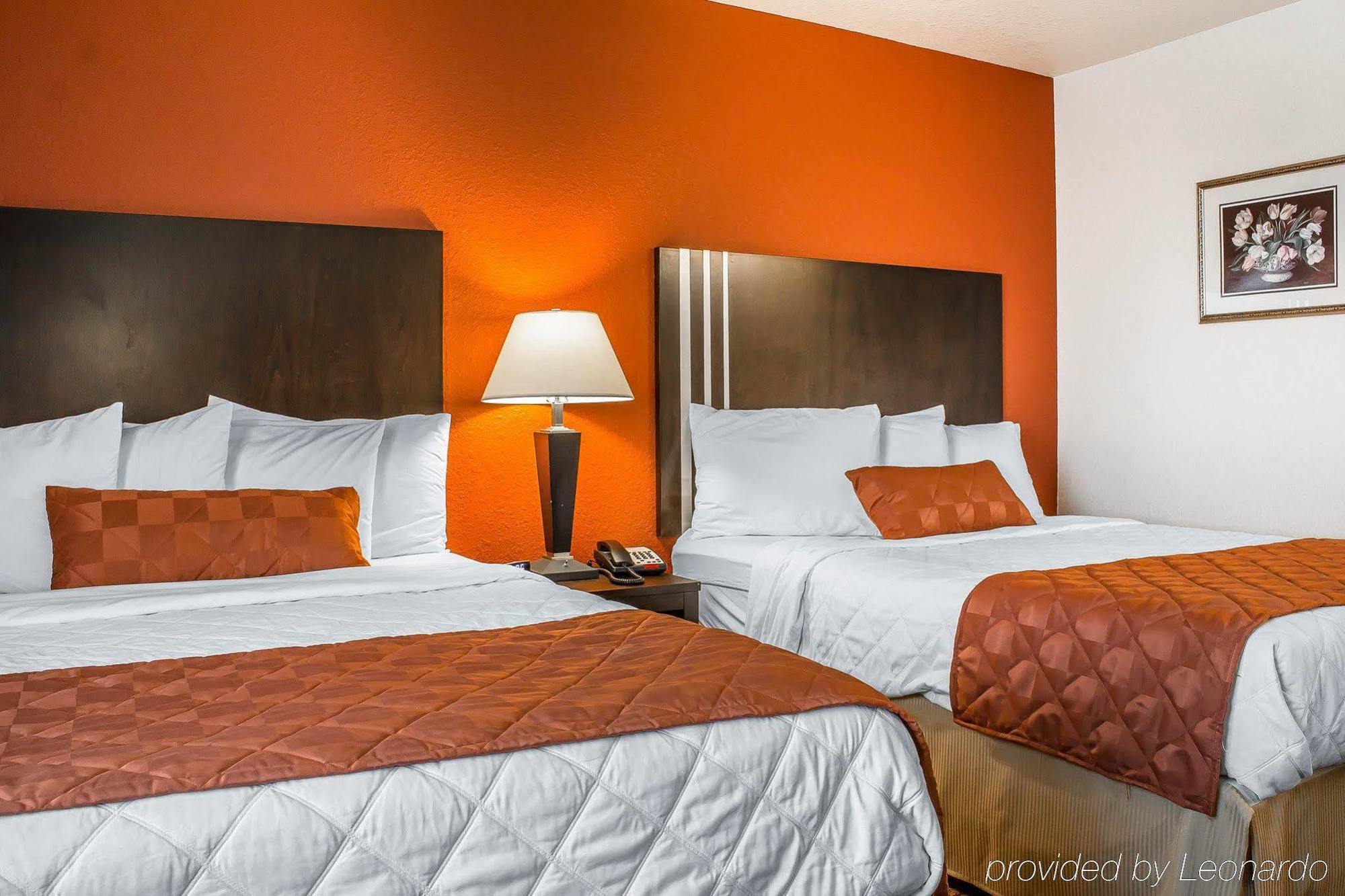 Rodeway Inn & Suites Near Okoboji Lake Milford Ngoại thất bức ảnh